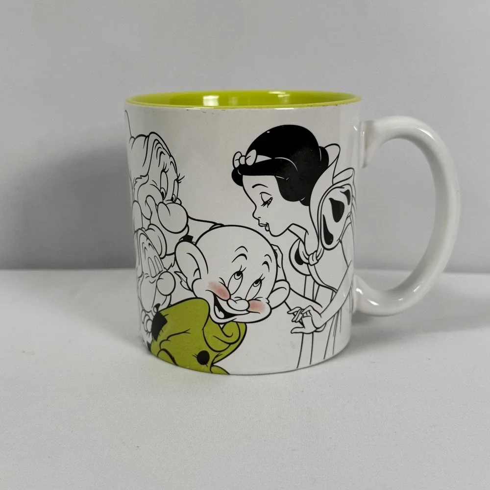 Disney Store Snow White‎ Seven Dwarfs Ceramic Mug White Lime